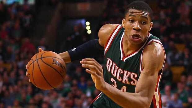 很不满意！广东队险胜残阵广厦，赛后再收坏消息，季后赛麻烦了