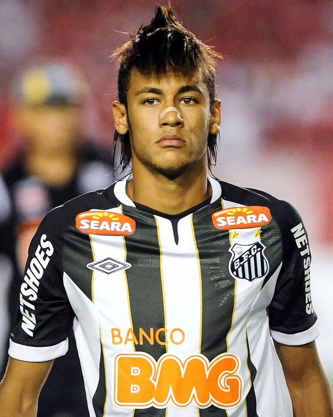 竞技游戏新增娱乐模式深度解析