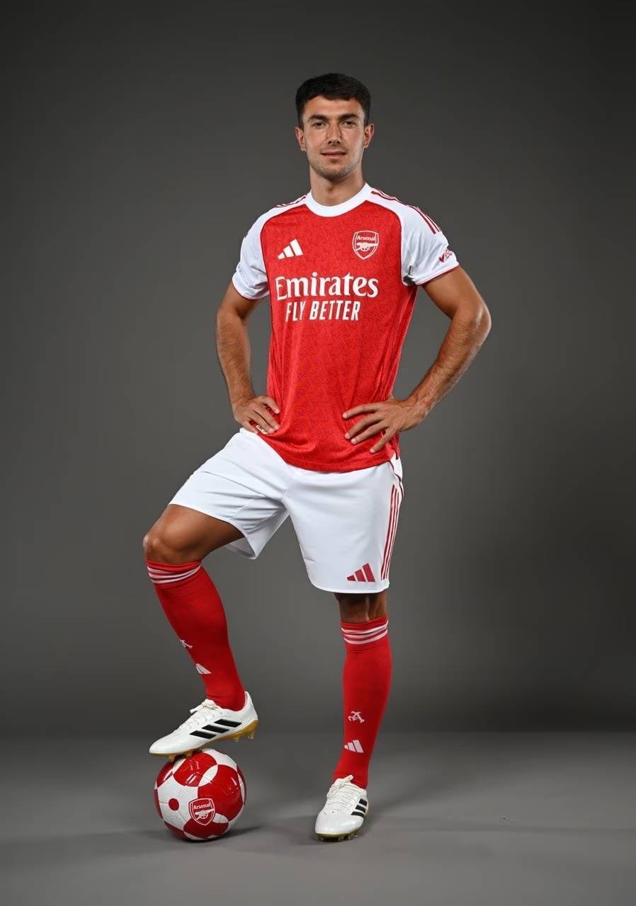 米体：霍伊伦像卡瓦尼或早期伊瓜因，对球队进攻端是锦上添花