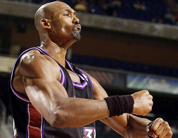 意甲：国际米兰点球绝杀萨索洛