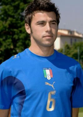 2025 赛季回顾：小格雷罗单季 48 支本垒打的表现，助其身价在 2026 自由市场前暴涨