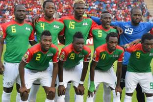 官宣 周冠宇加盟凯迪拉克 将担任储备车手