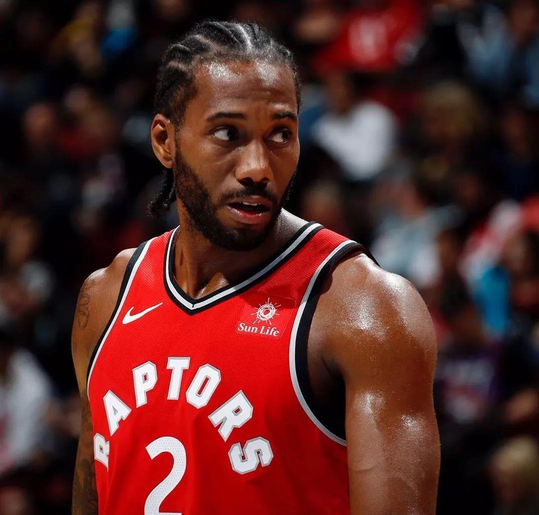 德甲半场：基尼洛斯1射1传，卡德破门，奥格斯堡2-0勒沃库森